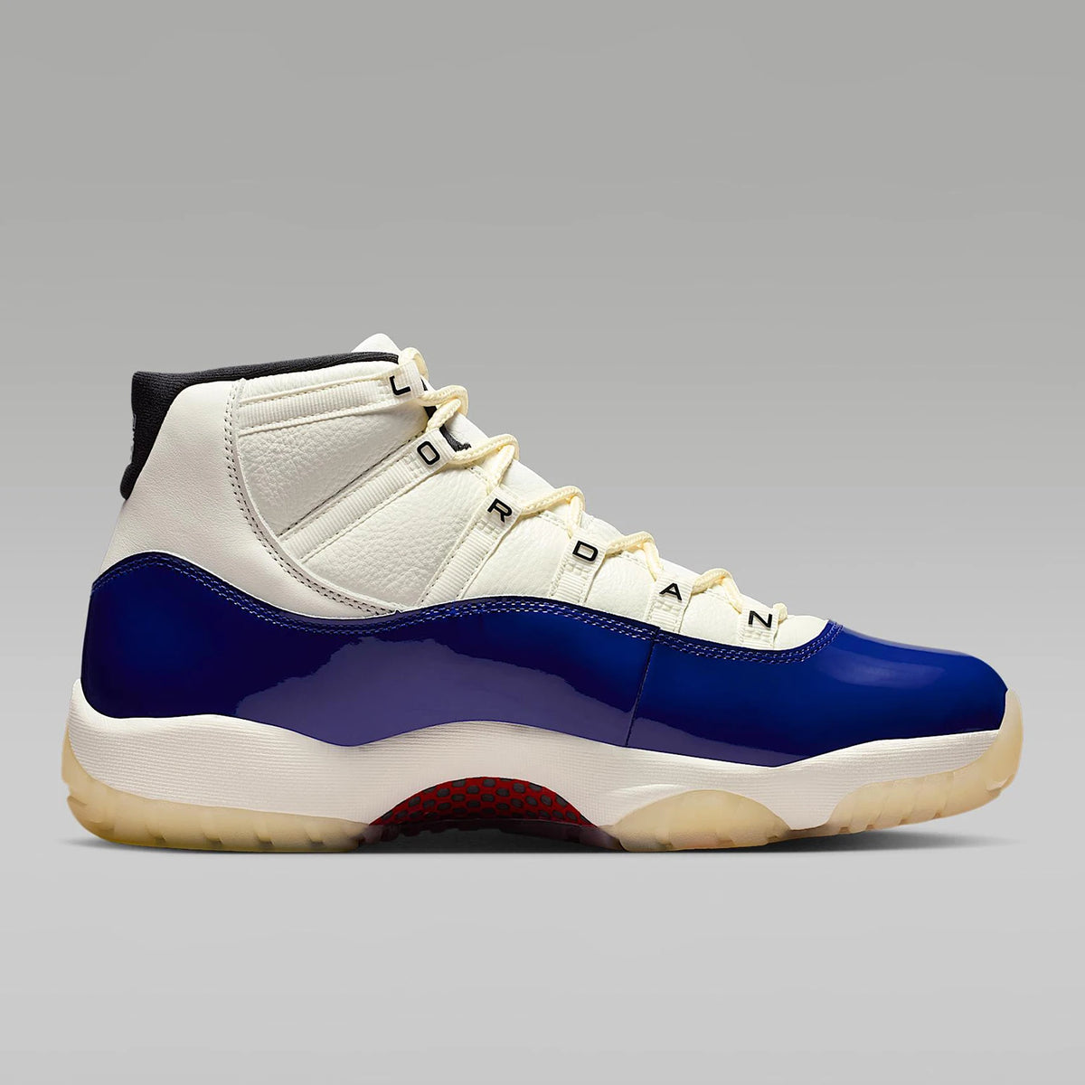 Men's High Top Basketball Shoes With Durable Outsole